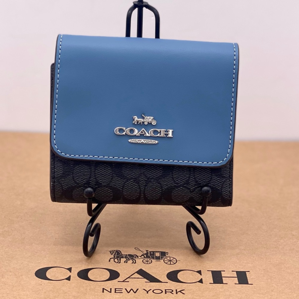 Coach Small Trifold Wallet In Blocked Signature Canvas